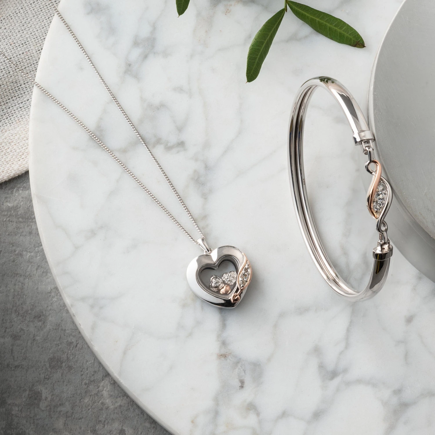 Past Present Future Silver Inner Charm Heart Pendant 6 Past Present Future Silver Inner Charm Heart Pendant - Image 4