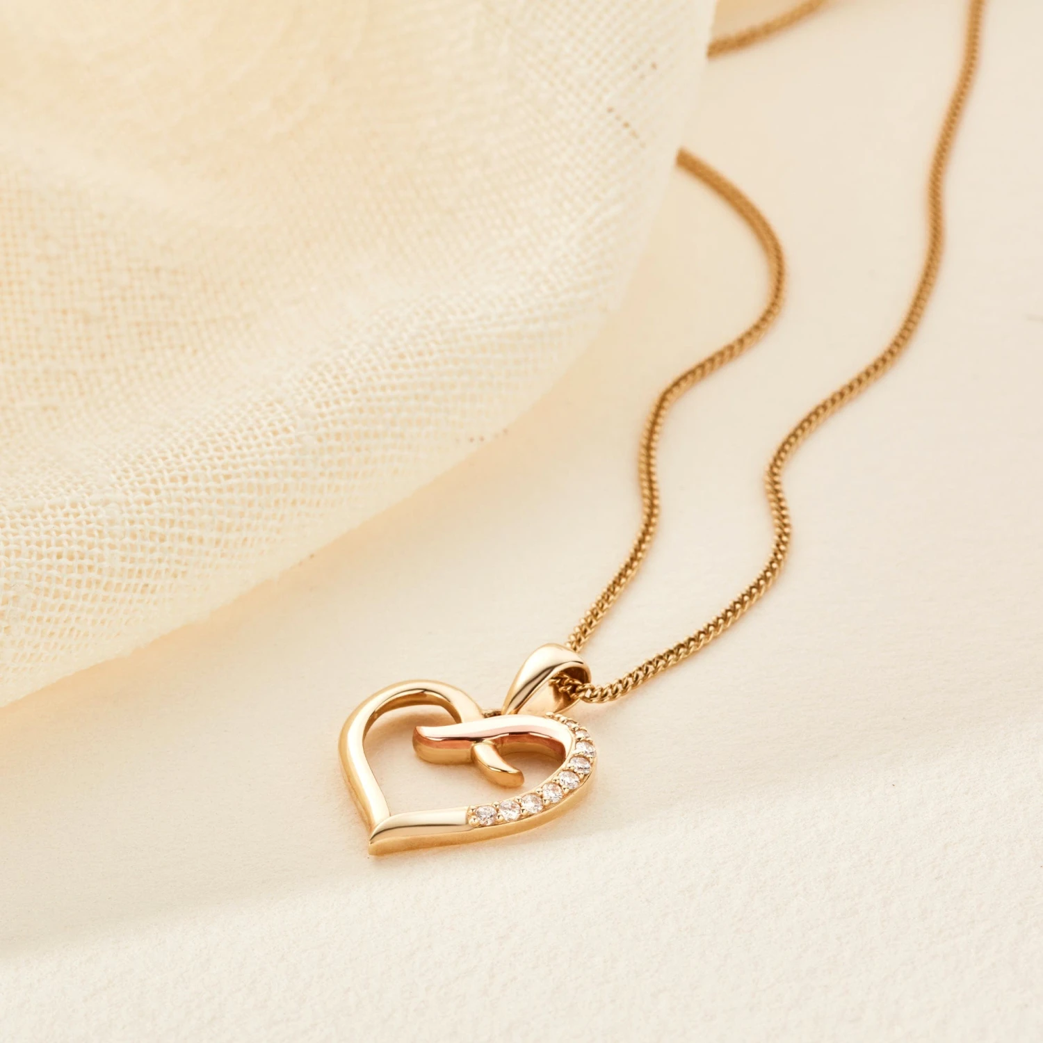 Clogau® Kiss Gold And Diamond Pendant 5 Clogau® Kiss Gold And Diamond Pendant - Image 3
