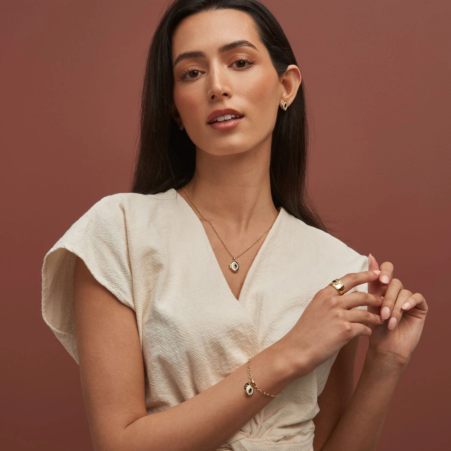 Princess Diana Gold, Sapphire And Diamond Stud Earrings 4 Princess Diana Gold, Sapphire And Diamond Stud Earrings - Image 2