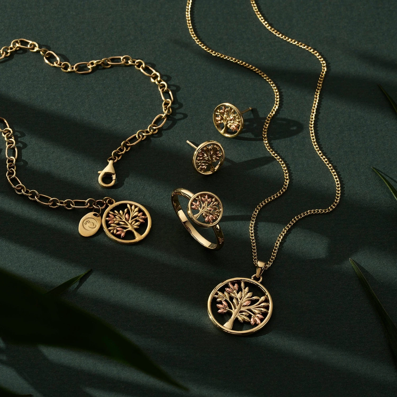 Tree Of Life® Gold Circle Bracelet 5 Tree Of Life® Gold Circle Bracelet - Image 4