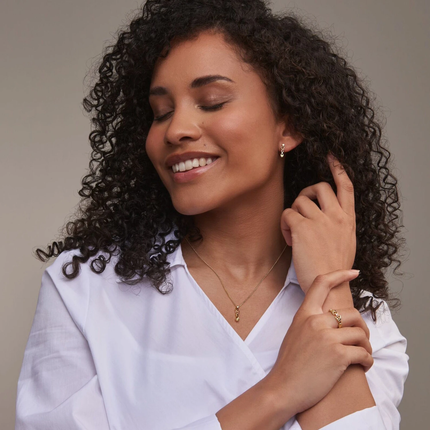 Lovespoons Gold And Diamond Pendant 4 Lovespoons Gold And Diamond Pendant - Image 2