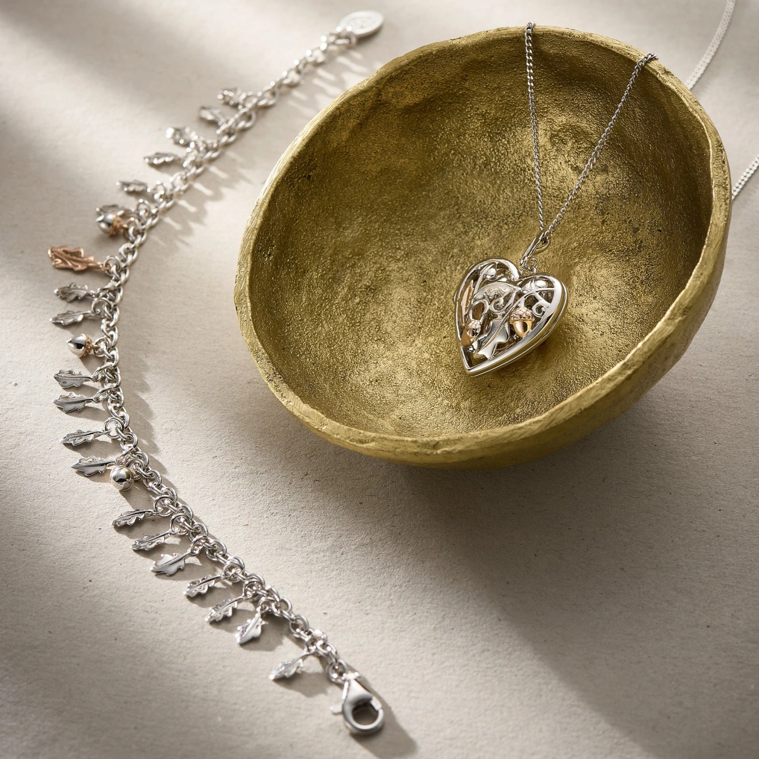 Royal Clogau® Oak Silver Heart Locket 6 Royal Clogau® Oak Silver Heart Locket - Image 4